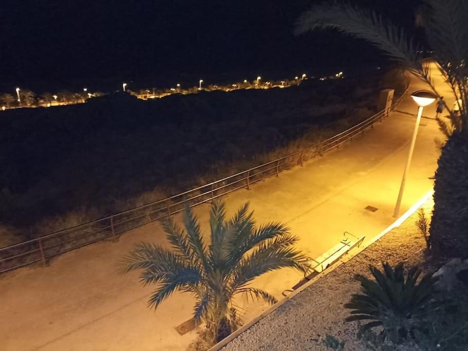 Bungalow En Primera Linea Del Mar Arenales del Sol Eksteriør billede