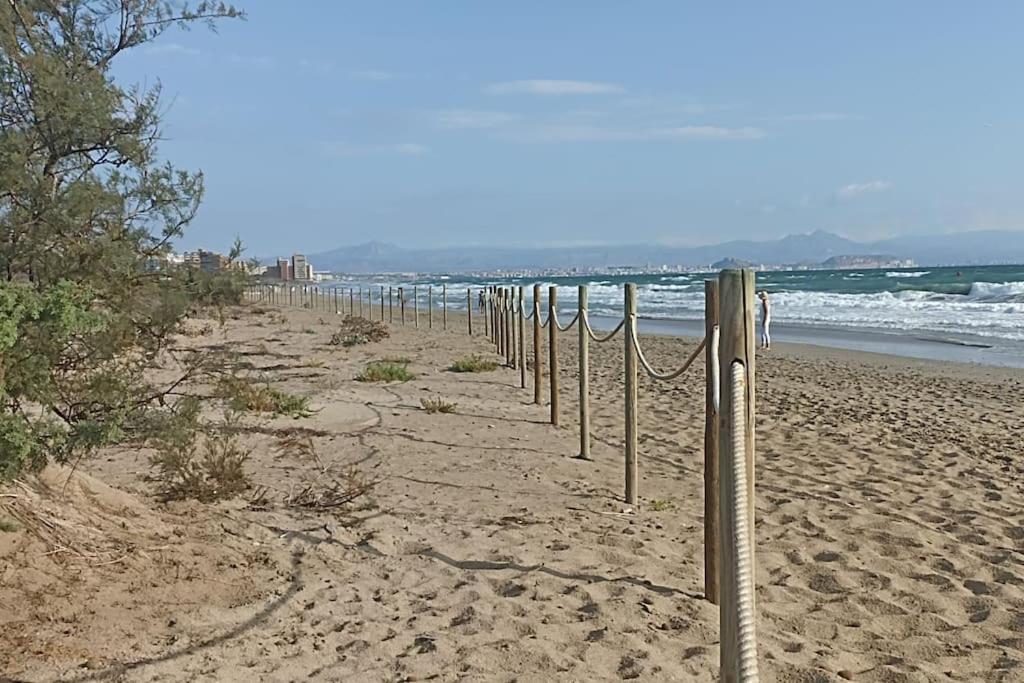 Bungalow En Primera Linea Del Mar Arenales del Sol Eksteriør billede
