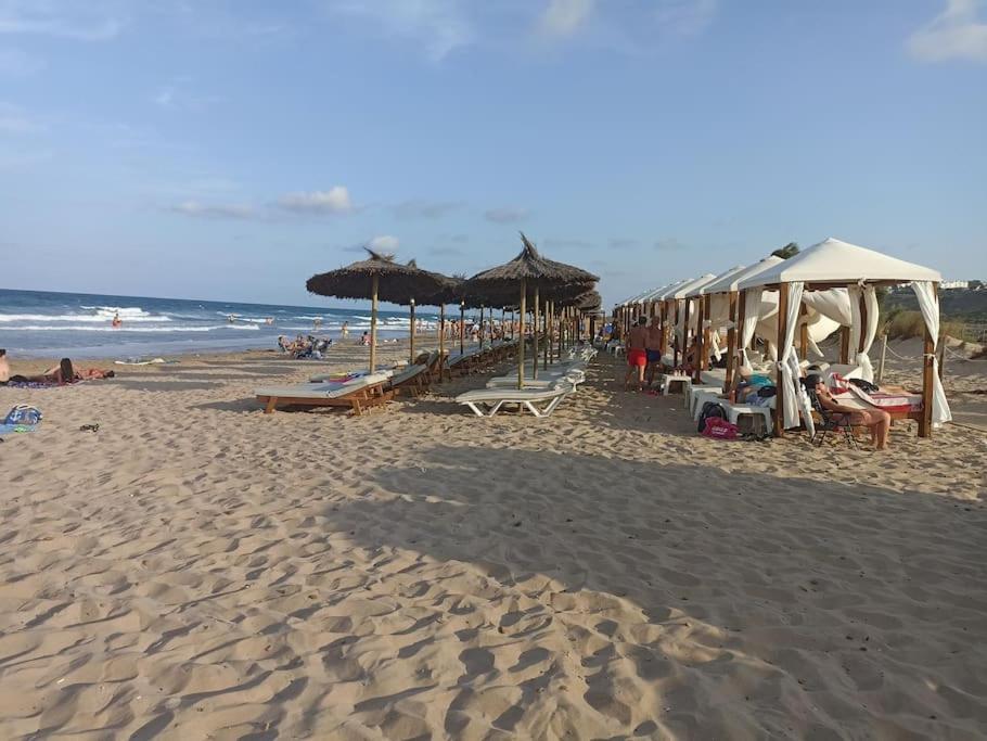 Bungalow En Primera Linea Del Mar Arenales del Sol Eksteriør billede