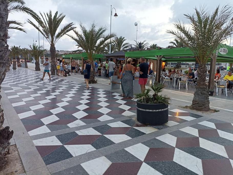 Bungalow En Primera Linea Del Mar Arenales del Sol Eksteriør billede
